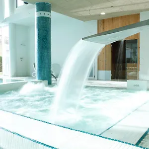Hotel & Thalassa Sport & Roses